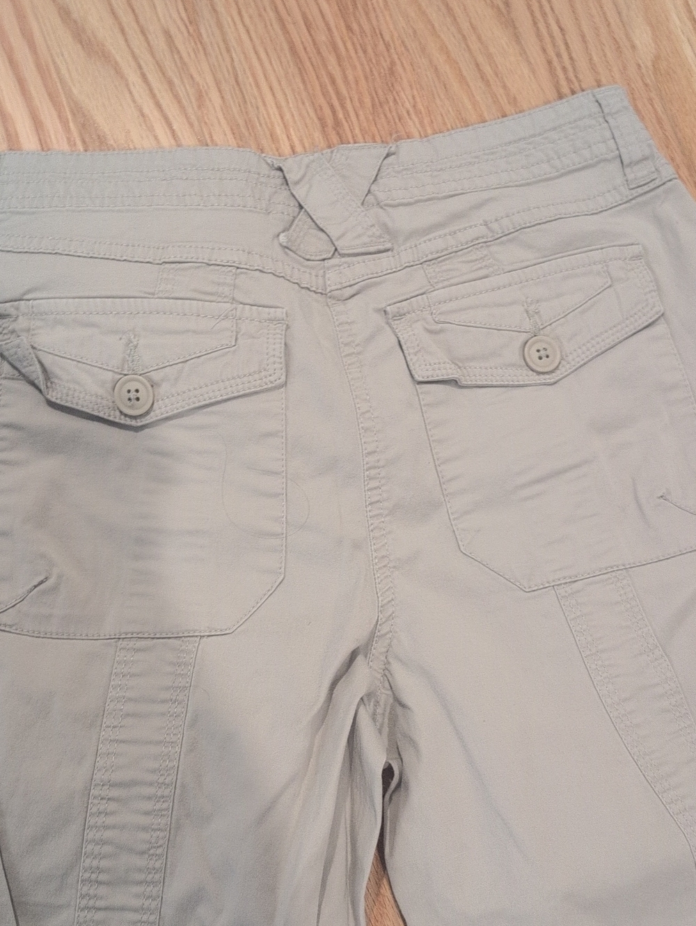 Women's Lightweight Cargo Pants in Light Beige - Picture 6 of 8
